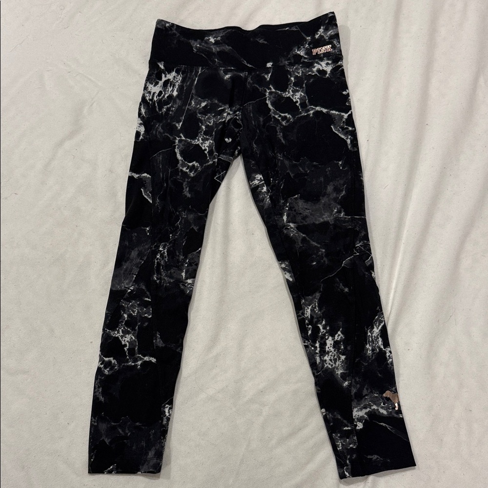 PINK Victoria's Secret Black and White Marble Women’s Leggings